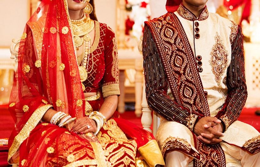 پاکستان کی مشہور اداکارہ آمنہ شیخ نے لڑکیوں کو مستقبل کے شوہر کے حوالے سے کچھ خاص مشورے دیے ہیں