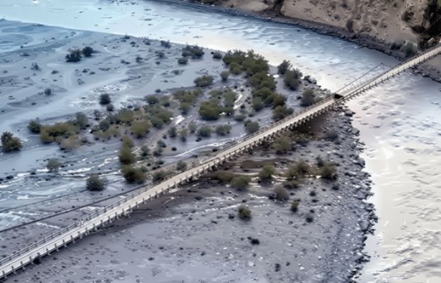 سیلاب سے تباہ پل کی مرمت کا آغاز نہ ہوا