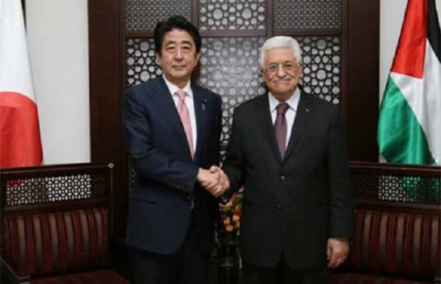 جاپان کے وزیراعظم شیزو ایبے کی فلسطین کے صدر محمود عباس سے ملاقات