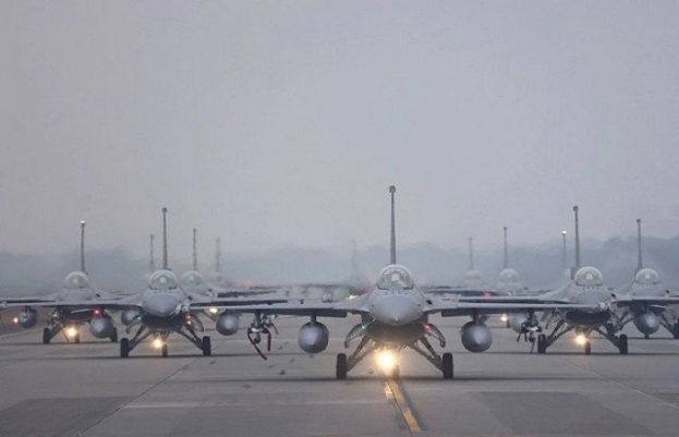 تائیوان کی چینی طیاروں کو روکنے کیلئے فضائی مشقیں