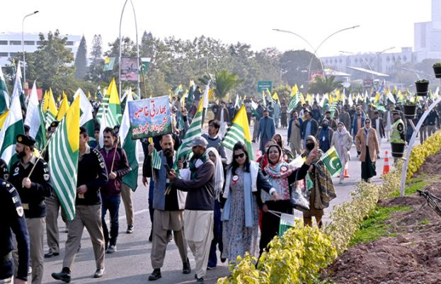 پاکستان اور دنیا بھر میں یوم شہدائے کشمیر منایا جا رہا ہے۔