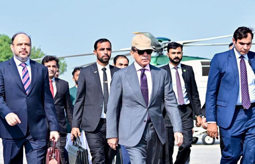 وزیراعظم شہباز شریف دوحہ روانہ ہوگئے