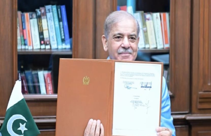 امریکا ایران معاہدہ: وزیراعظم نے اسلام آباد مفاہمتی یادداشت پربطور ثالث دستخط کردیے