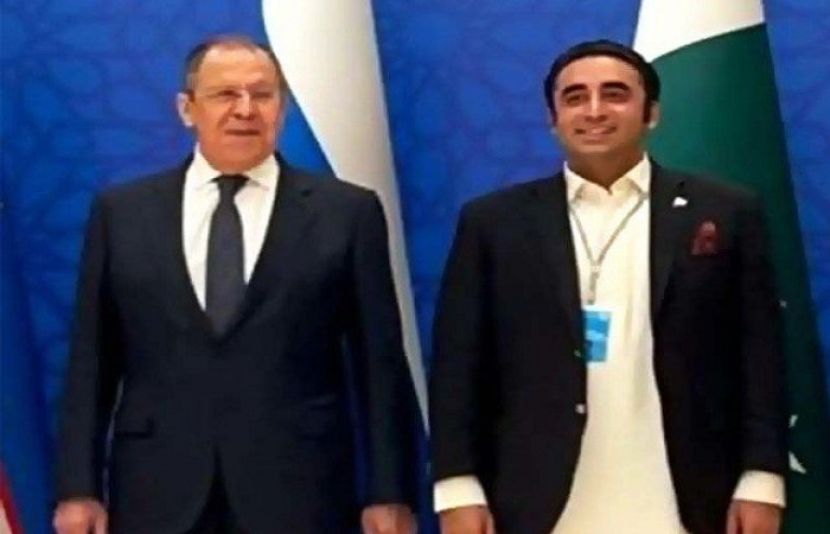 روس کے وزیر خارجہ سرگئی لاوروف  اور پاکستانی ہم منصب بلاول بھٹو زرداری