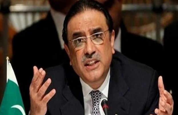 پیپلز پارٹی کے شریک چیئرمین آصف زرداری نے کہا ہے کہ ہم کشمیر سے جدا نہیں ہو سکتے اور کشمیر ہم سے جدا نہیں ہوسکتا