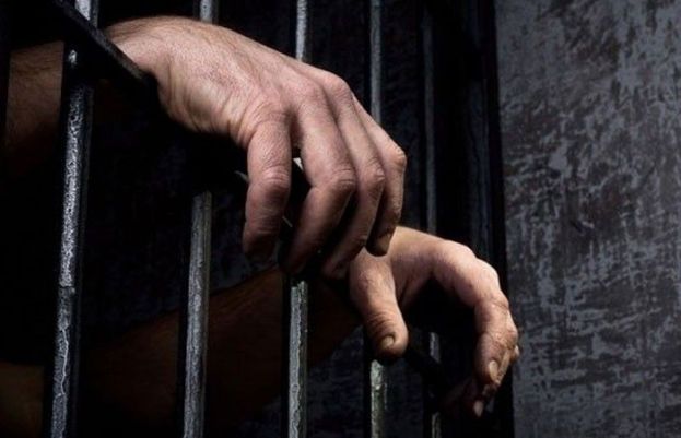 پشاور: غیر ملکی سیاحوں ہراساں پر معروف ریسٹورنٹ چرسی تکہ کا مالک گرفتار