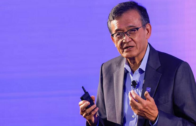 انٹیل سربراہ سے فوری استعفیٰ کا مطالبہ