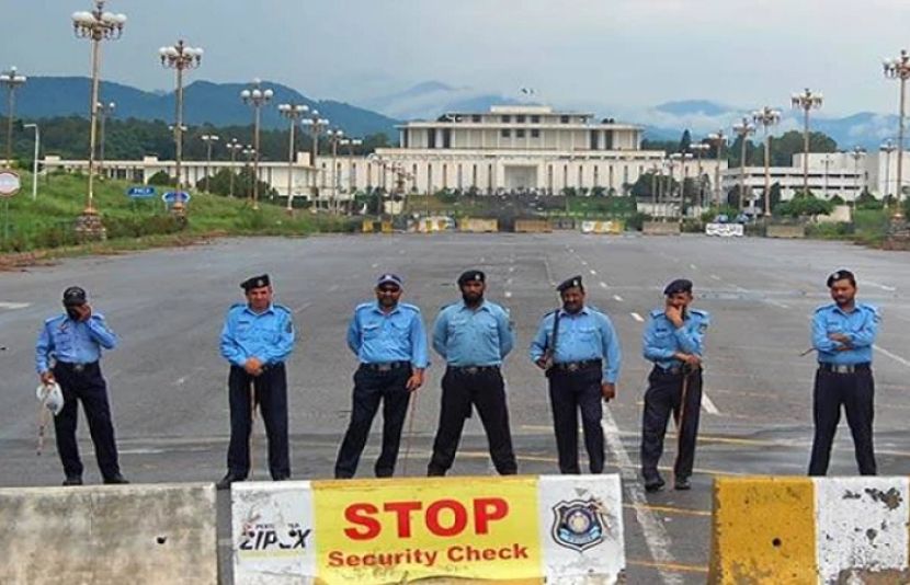 اسلام آباد میں سکیورٹی ریڈ الرٹ اور ریڈ زون اور توسیعی ریڈ زون سیل کر دیا گیا