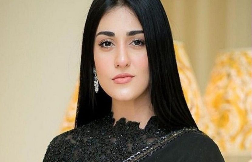 سارہ خان 