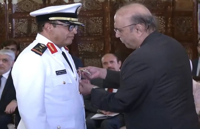 صدر مملکت نے سعودی نیول فورسز کے سربراہ کو نشان پاکستان ایوارڈ سے نواز دیا