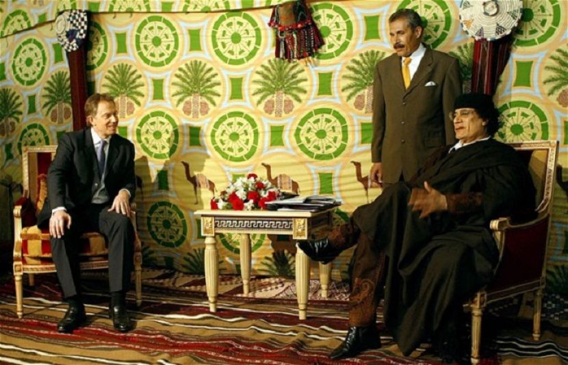 لیبیا کے سابق حکمران معمر قذافی کا خیمہ فروخت کرنے کے لیے پیش