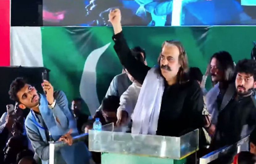 عدلیہ کو پیغام ہے انصاف پر مبنی فیصلے کرے، وزیراعلیٰ کے پی، پشاور جلسے میں خطاب