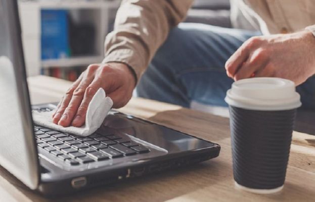 آج ڈیجیٹل دور میں لیپ ٹاپ ہماری روزمرہ زندگی کا ایک لازمی حصہ بن چکا ہے