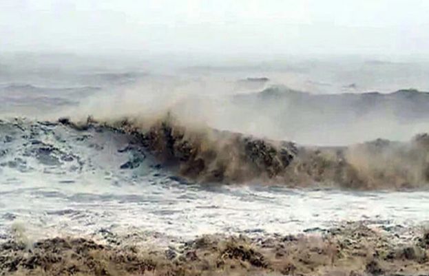 بپر جوائے: سندھ کے ساحلی اضلاع سے اب تک کتنے افراد کا انخلاء ہو چکا ہے؟