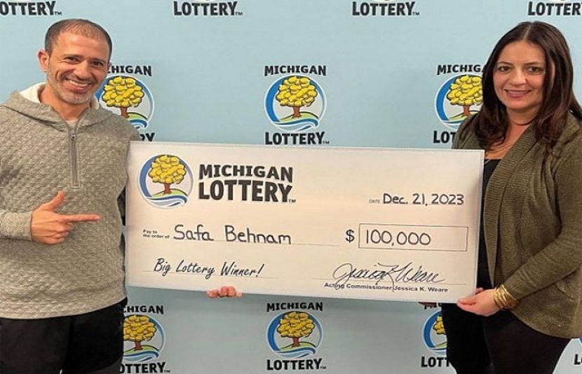 سالگرہ سے قبل 1 لاکھ ڈالرز کی لاٹری جیتنے والے کی تصویر سوشل میڈیا پر وائرل