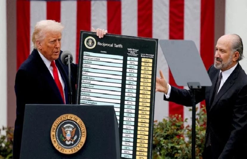 امریکا نے پاکستان سمیت 60 ممالک پر 10 سے 12.5 فیصد تک ٹیرف عائد کردیے