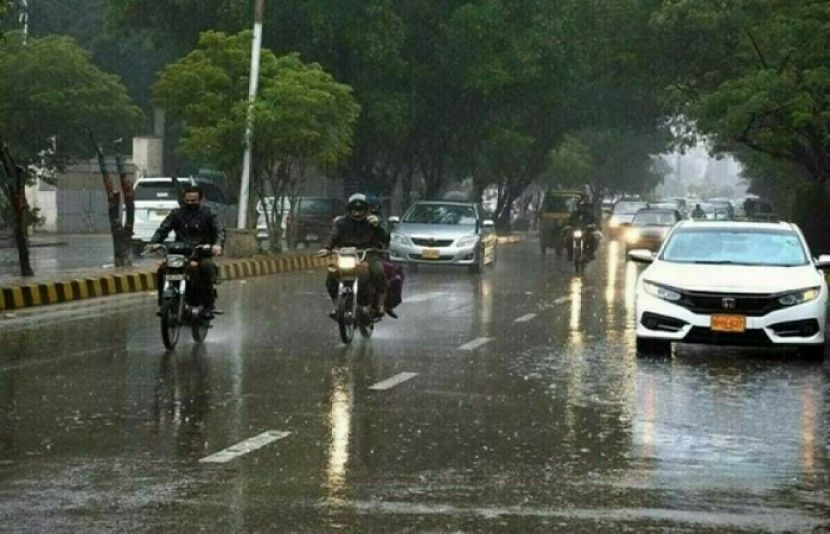 ملک کے مختلف شہروں میں صبح سویرے موسلا دھار بارش اور ژالہ باری کا سلسلہ رہا