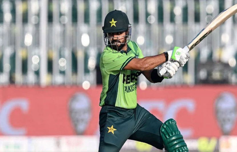 ٹی ٹونٹی کرکٹ میں پاکستان کے بابر اعظم نے سب سے زیادہ سنچری شراکتوں میں ویرات کوہلی کا ریکارڈ برابر کردیا