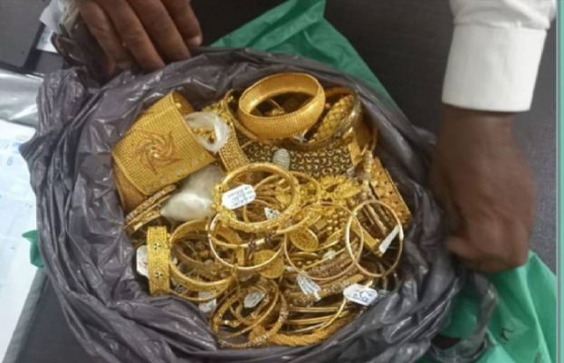  دلہن سونا، نقدی لیکر فرار