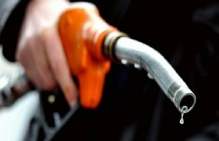 پیٹرول اور ڈیزل کی قیمتوں میں حیران کن کمی