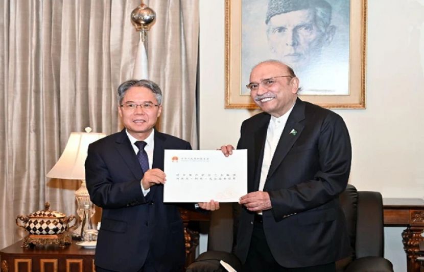 صدر مملکت سے چینی سفیر کی ملاقات، خطے میں امن کیلیے مشترکہ اقدامات کا عزم