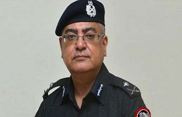 کراچی پولیس چیف مشتاق مہر کو عہدے سے ہٹا دیا گیا
