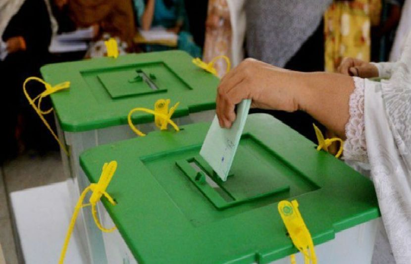 الیکشن کمیشن نے قومی اسمبلی کے 8 حلقوں کیلئے پولنگ کی تاریخ کا اعلان کردیا