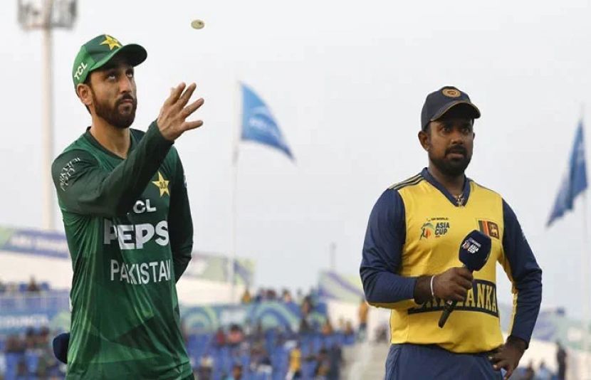 3 میچز پر مشتمل ون ڈے سیریز کے دوسرے میچ میں پاکستان نے سری لنکا کے خلاف ٹاس جیت کر پہلے فیلڈنگ کا فیصلہ کیا ہے