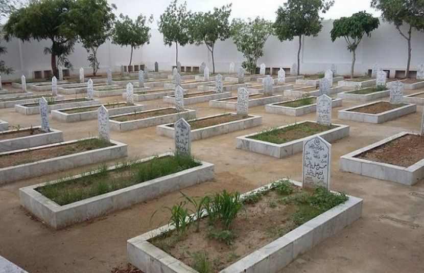 پنجاب حکومت کو لاہور میں نئی قبروں پر فی تدفین ایک ہزار سے 1500 روپے تک ٹیکس لگانے کی تجویز دی گئی ہے
