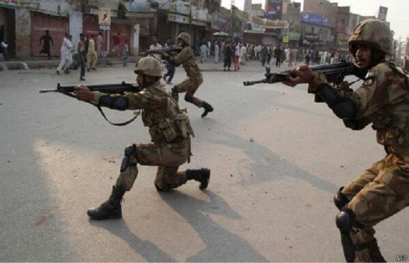 قابض بھارتی فورسز نے مقبوضہ کشمیر میں فائرنگ کرکے 2 کشمیری نوجوانوں کو شہید کردیا ہے