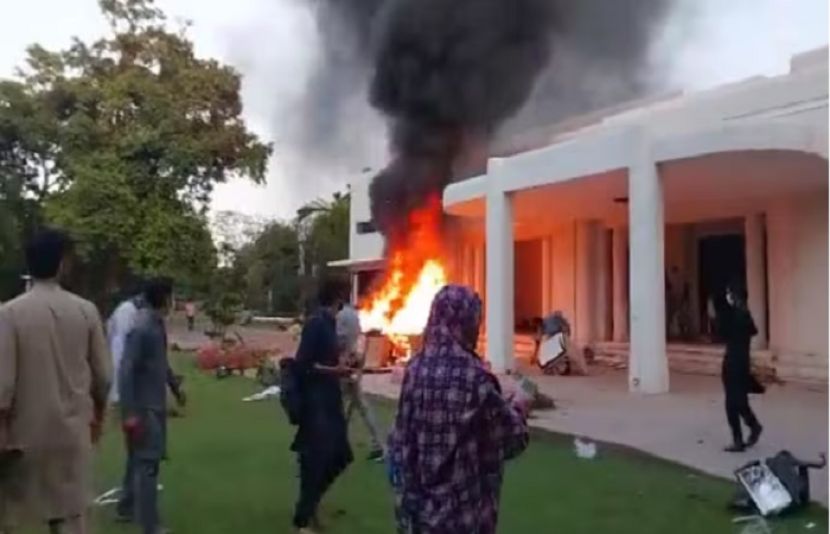 جناح ہاؤس جلانے والے افراد کی نشاندہی کرنیوالوں کیلئے انعام کا اعلان