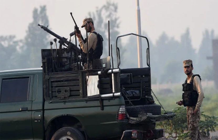 پاکستان ائیرفورس ٹریننگ ائیربیس میانوالی پر دہشتگردوں کا حملہ ناکام