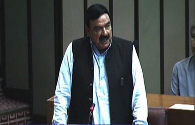 وزیر ریلوے شیخ رشید