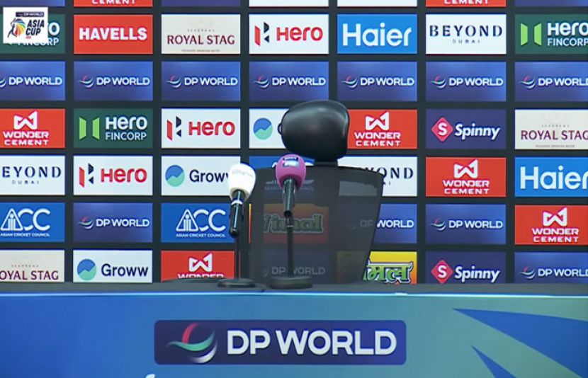 بڑی خاموشی: قومی ٹیم کی پریس کانفرنس منسوخ