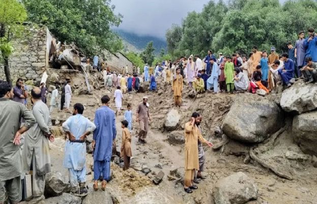 خیبرپختونخوا میں طوفانی بارشوں اور سیلابی ریلے سے ہونے والے نقصانات کے نتیجے میں 12 افراد جاں بحق اور 18 زخمی ہوگئے