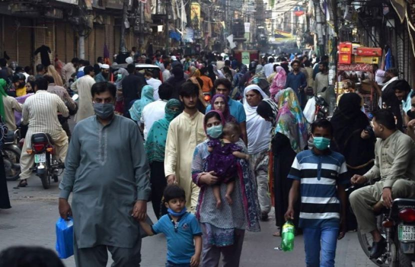 پاکستان میں کورونا وائرس کے مثبت کیسز کی شرح میں تشوشناک حد تک اضافہ