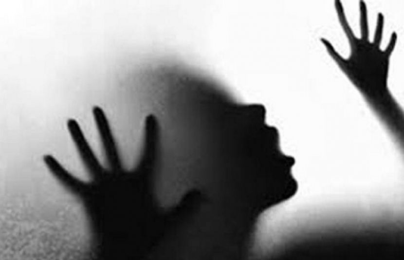 بھارتی فوج کی اخلاقی پستی: ماتحت افسر کی بیٹی سے اجتماعی زیادتی