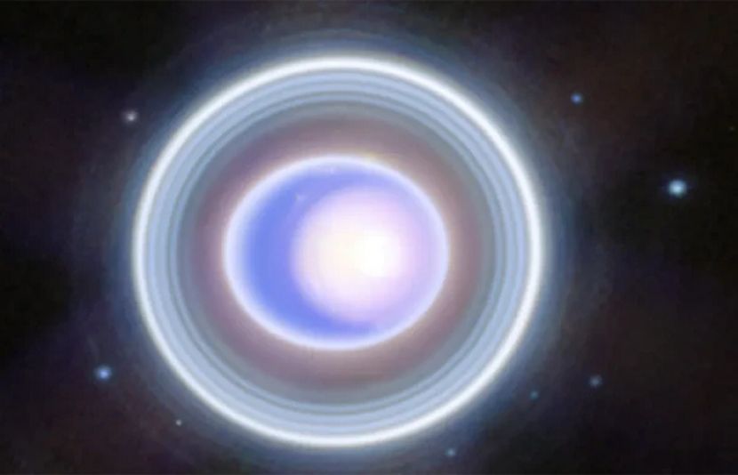 یورینس کے مدار میں نیا چاند دریافت