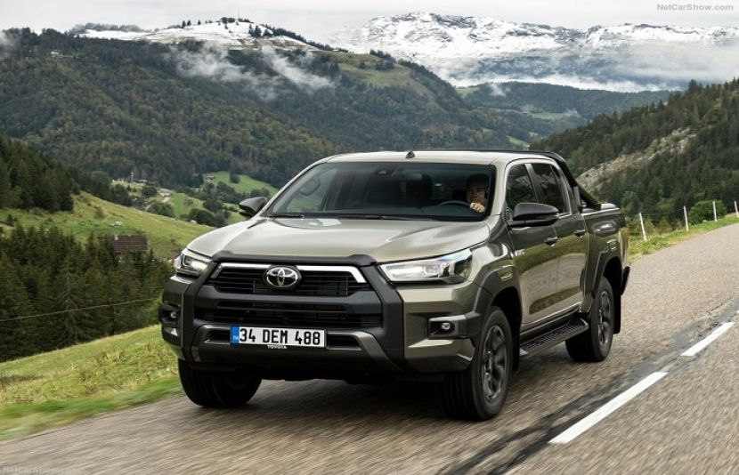 فیسوں میں اضافہ