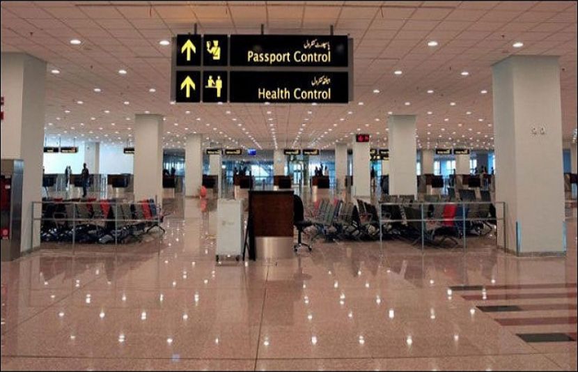 اسلام آباد انٹرنیشنل ایئرپورٹ پر سول ایوی ایشن اتھارٹی کے ملازم نے فرض شناسی کی بہترین مثال قائم کر دی