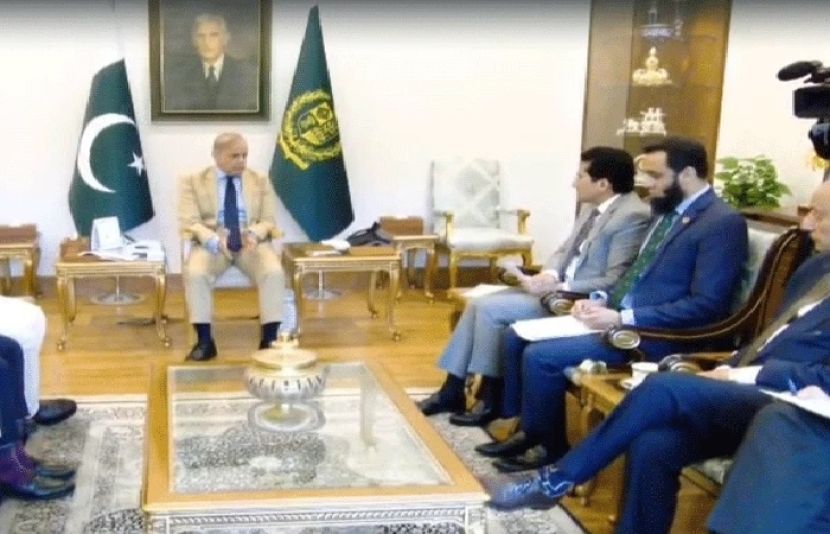 وزیرِ اعظم شہباز شریف نے وزیرِ پیٹرولیم کو فوری کراچی پہنچنے اور ایندھن کی قیمتوں کے حوالے سے عوامی ریلیف کیلئے فوری اقدامات کی ہدایت کردی
