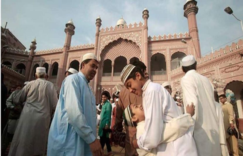 پاکستان میں عیدالفطر کے موقع پر 6 چھٹیاں ملنے کا امکان ہے