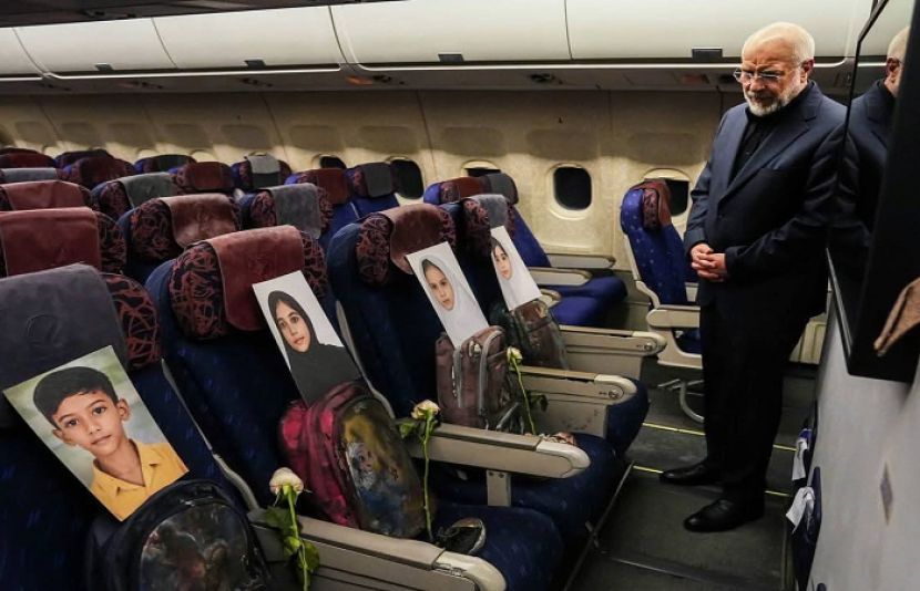 ایرانی پارلیمنٹ کے سپیکر باقر قالیباف نے پاکستان کی پرواز کے دوران اپنی تصویر سوشل میڈیا پر جاری کر دی