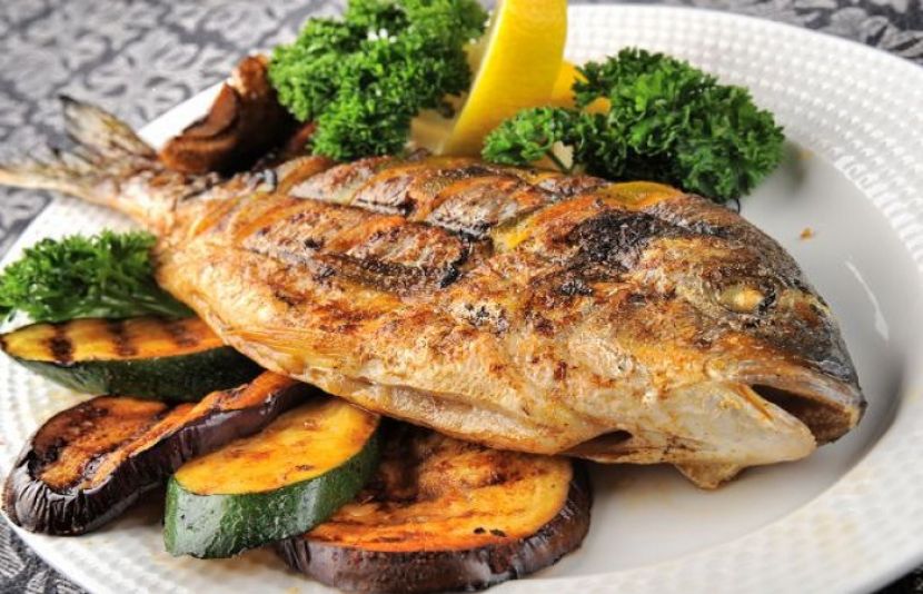 مچھلی کھانا صحت کے لئے فائدہ مند ہے 
