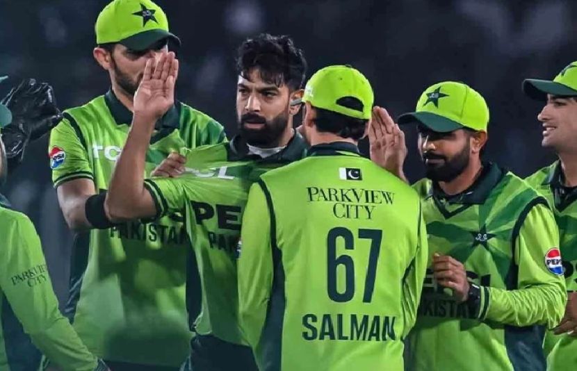 بابر اعظم، شاہین آفریدی، حسن علی اور حارث رؤف سمیت بعض کھلاڑی ان دنوں بی بی ایل میں کھیل رہے ہیں