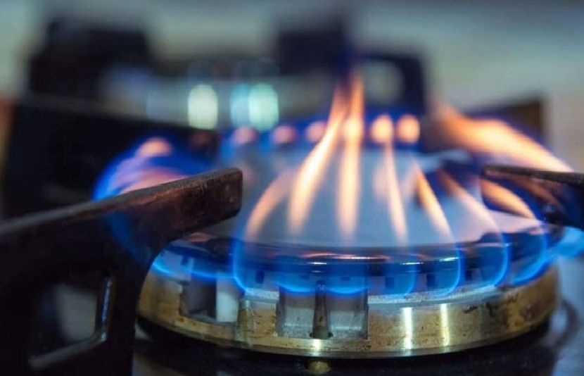 حکومت نے گیس ٹیرف کے 12 سلیب ختم کر کے یکساں نرخ نافذ کرنے کا فیصلہ کر لیا