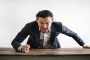 غصے پر کیسے قابو پایا جا سکتا ہے؟ محققین نے بتا دیا