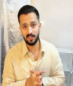 رجب بٹ کے یوٹیوب اور انسٹاگرام اکاؤنٹ بند کردیئے گئے، مگر کیوں