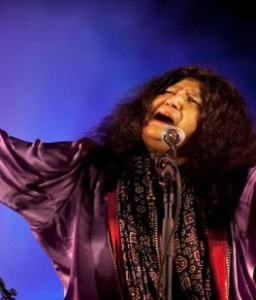 عابدہ پروین کے انتقال سے متعلق خبروں کی حقیقت سامنے آگئی